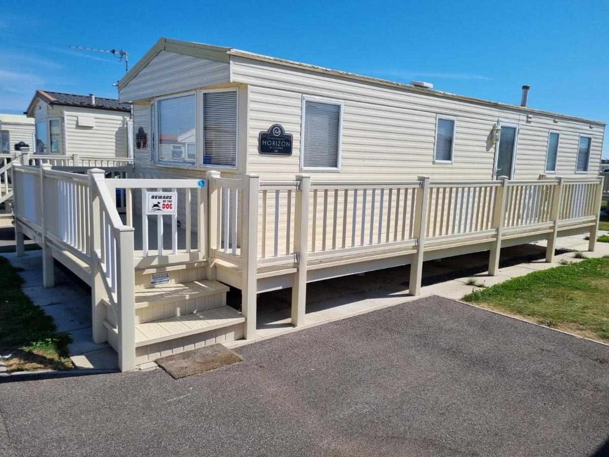 Pg49 8 Berth Pet Friendly Caravan Golden Palm Hotel Chapel Saint Leonards Exterior photo